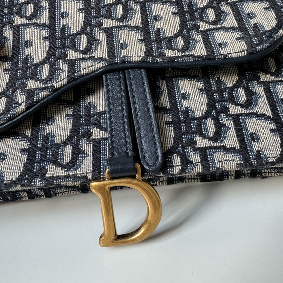 SELLING DIOR SADDLE BELT POUCH - Picture 6 of 16